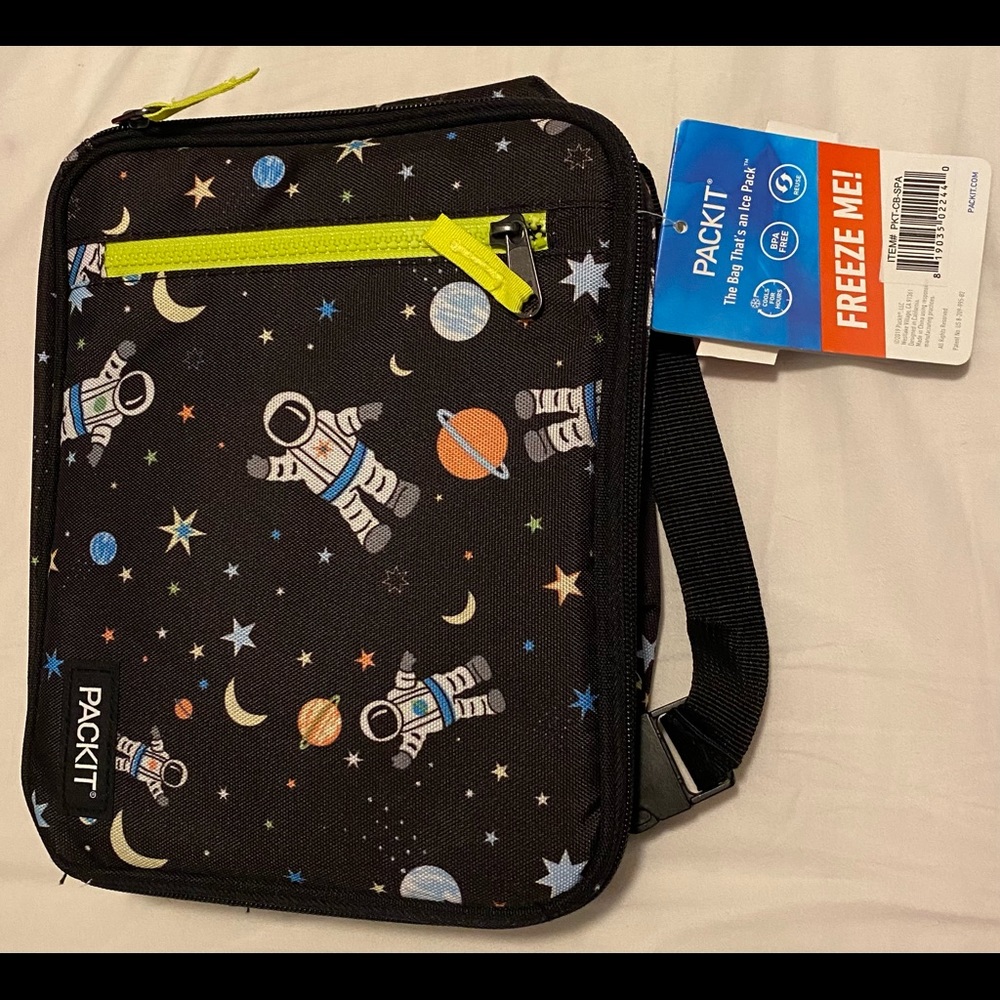 Packit space lunchbox